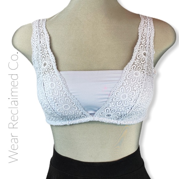 🛍3/$30 Aerie Blue Lacy Camisole Bra